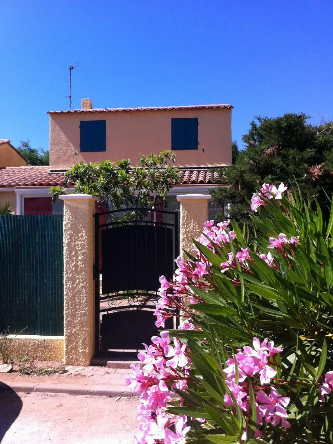 Villa De Vacances Au Calme Proche De La Mer La Londe-les-Maures Exteriér fotografie